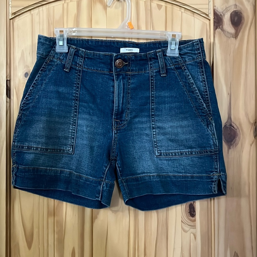 Maurice’s Jean shorts. Size 10